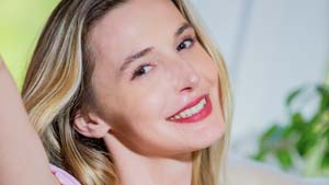 Victoria Benz